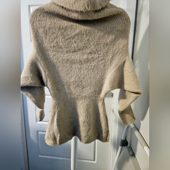 Korean Style Mini Sweater Dress - Picture 8 of 8